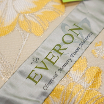 Nệm than hoạt tính Everon